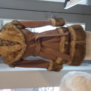Elegant Faux Fur Trimmed Women's Coat